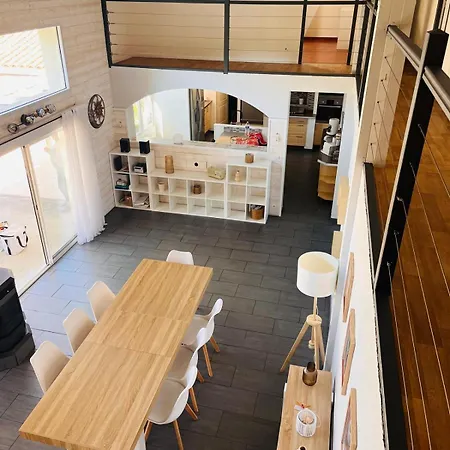 Mahloa Holiday home *
